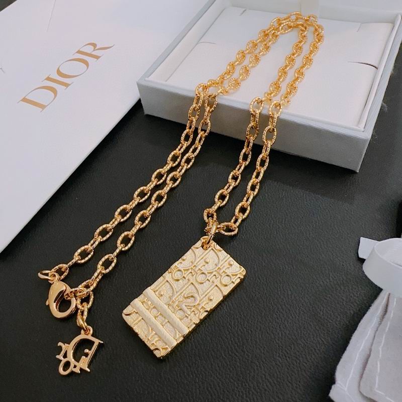 Dior Necklace 05lyr499